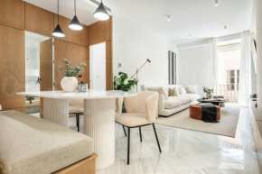 Sophisticated Apartment & private terrace - Center by REMS